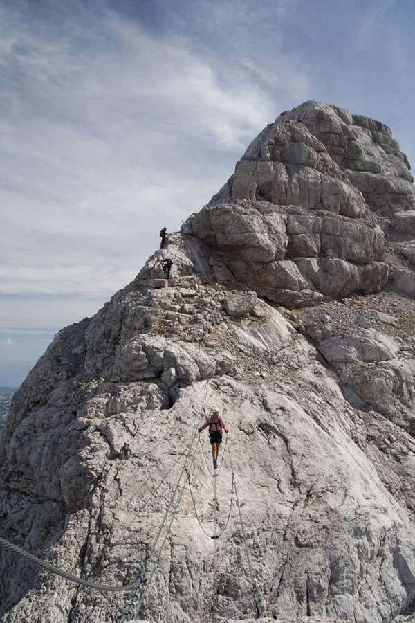 Sestop čez zahodni greben