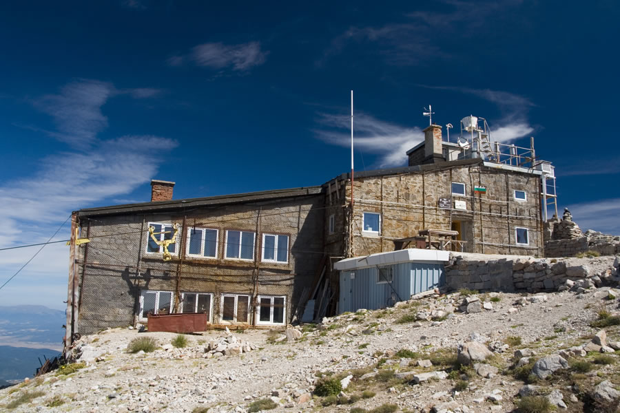 Meteorološka postaja in koča Musala