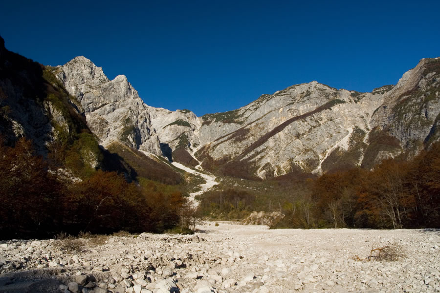 Veliki in Mali Kuntar, Malen, Prehodci