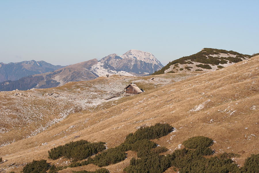 Hrašenska planina, zadaj Kepa