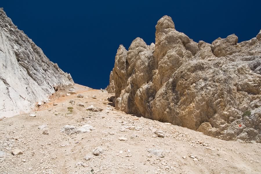 Sestop s škrbine