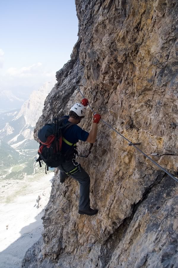 Prečka v spodnjem delu smeri