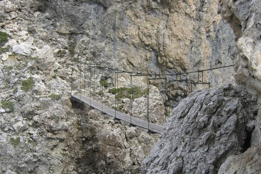 Viseči most, ki predstavlja zaključek smeri