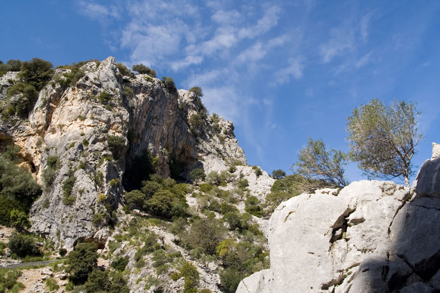 Nad sotesko d'Almadra