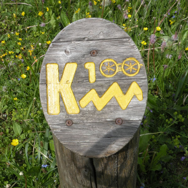 Pot je po večini dobro označena