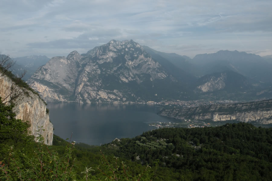 Cima Capi, La Rocca, Rocchetta