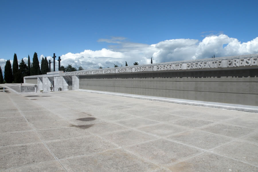 Vojaško pokopališče