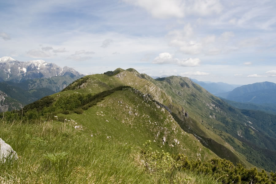 Greben proti vzhodu z Velikega vrha