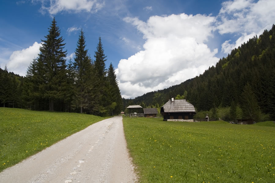 Vrtinjlogarski graben (Val Bartolo)