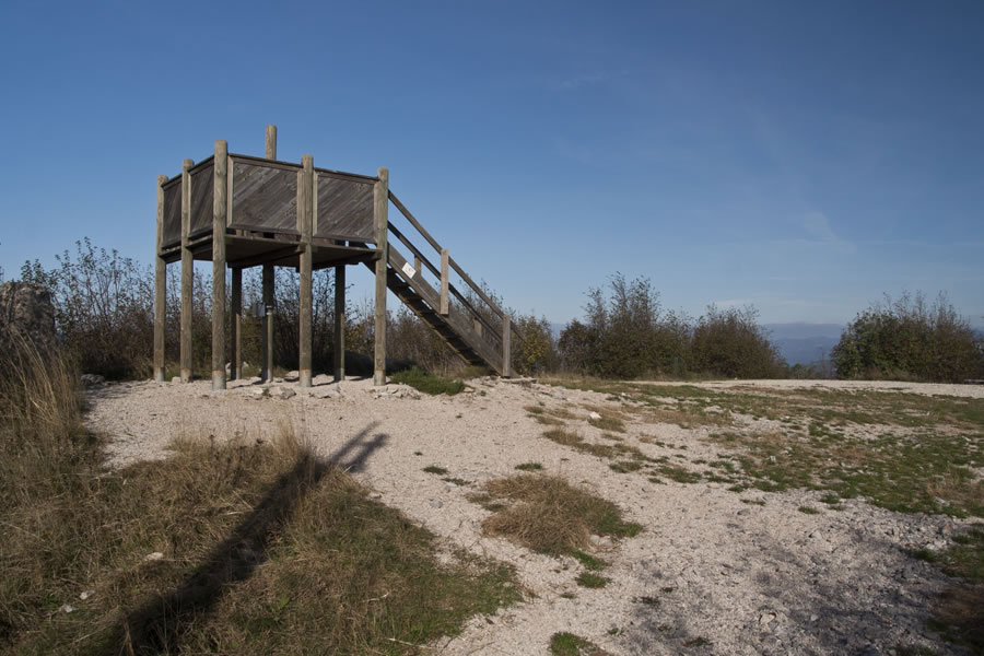 Razgledni stolp na vrhu