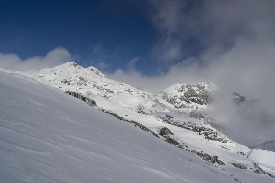 Vrh Hribaric, Mišeljski Konec in Škednjovec