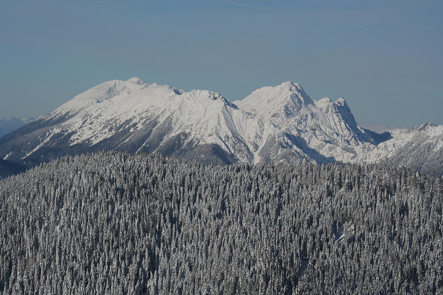 Stol, Begunjščica, Vrtača in Palec
