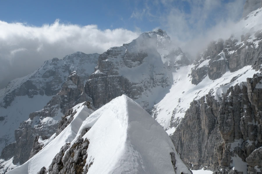 Koštrunove špice in Škrbina zadnje špranje
